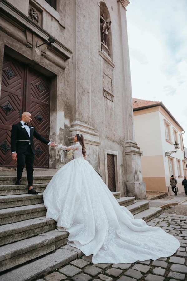 7E8AF23F-79BA-46FA-9352-E3BB1A24B447